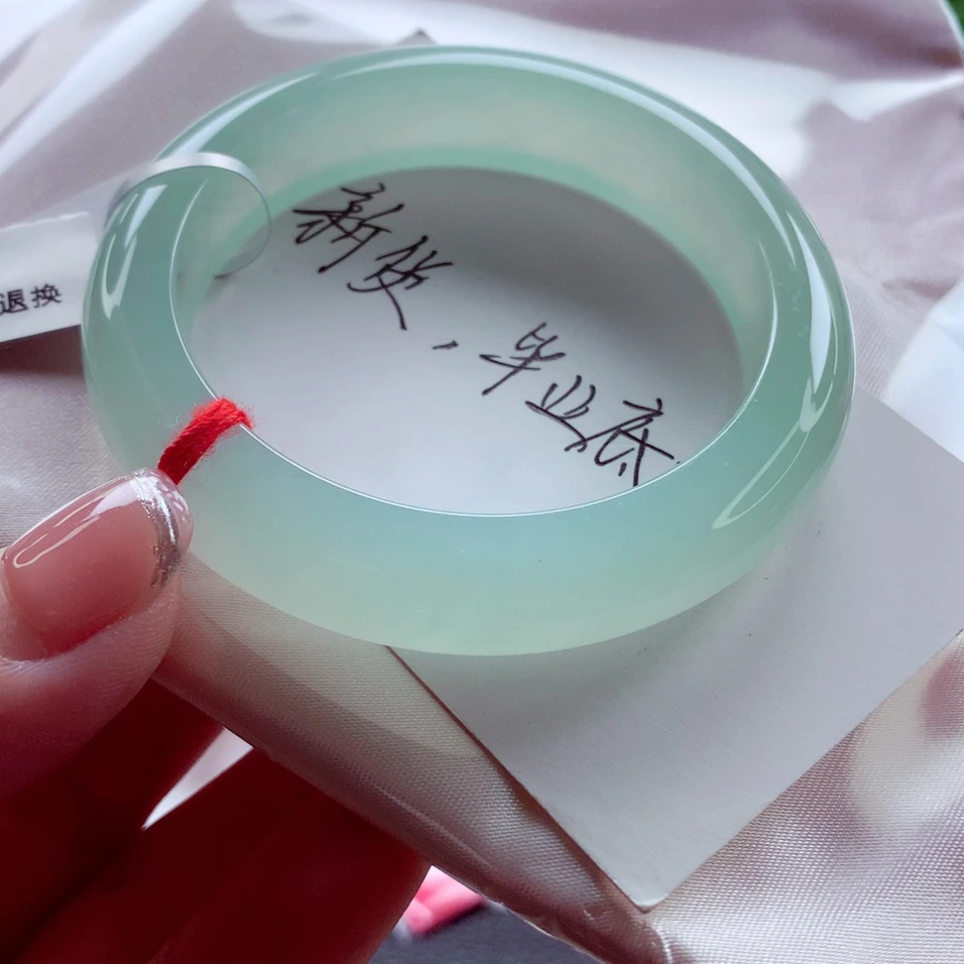 翡翠未镶嵌手镯师妹52,6至纯至净冰晴（6号）