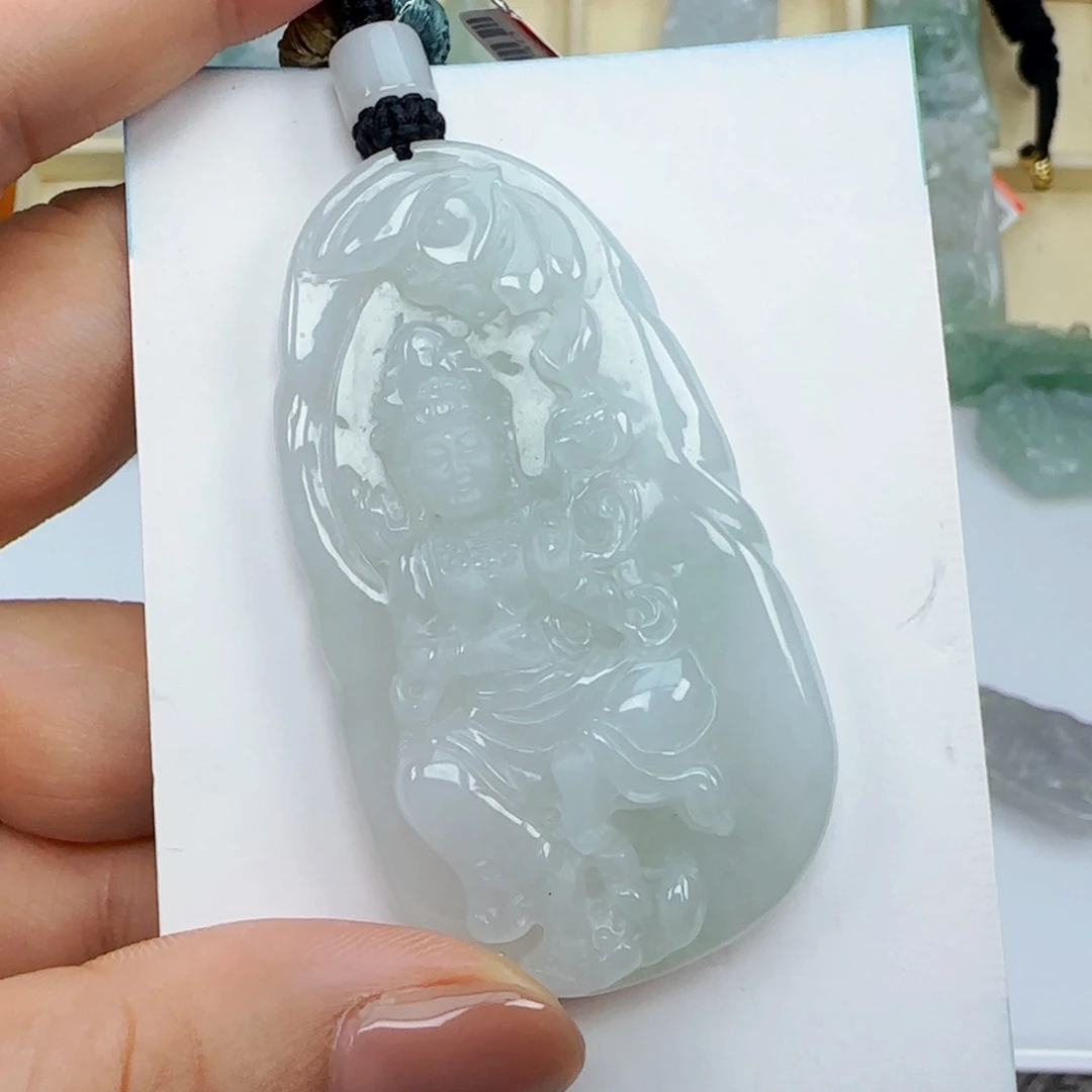 翡翠未镶嵌颈饰