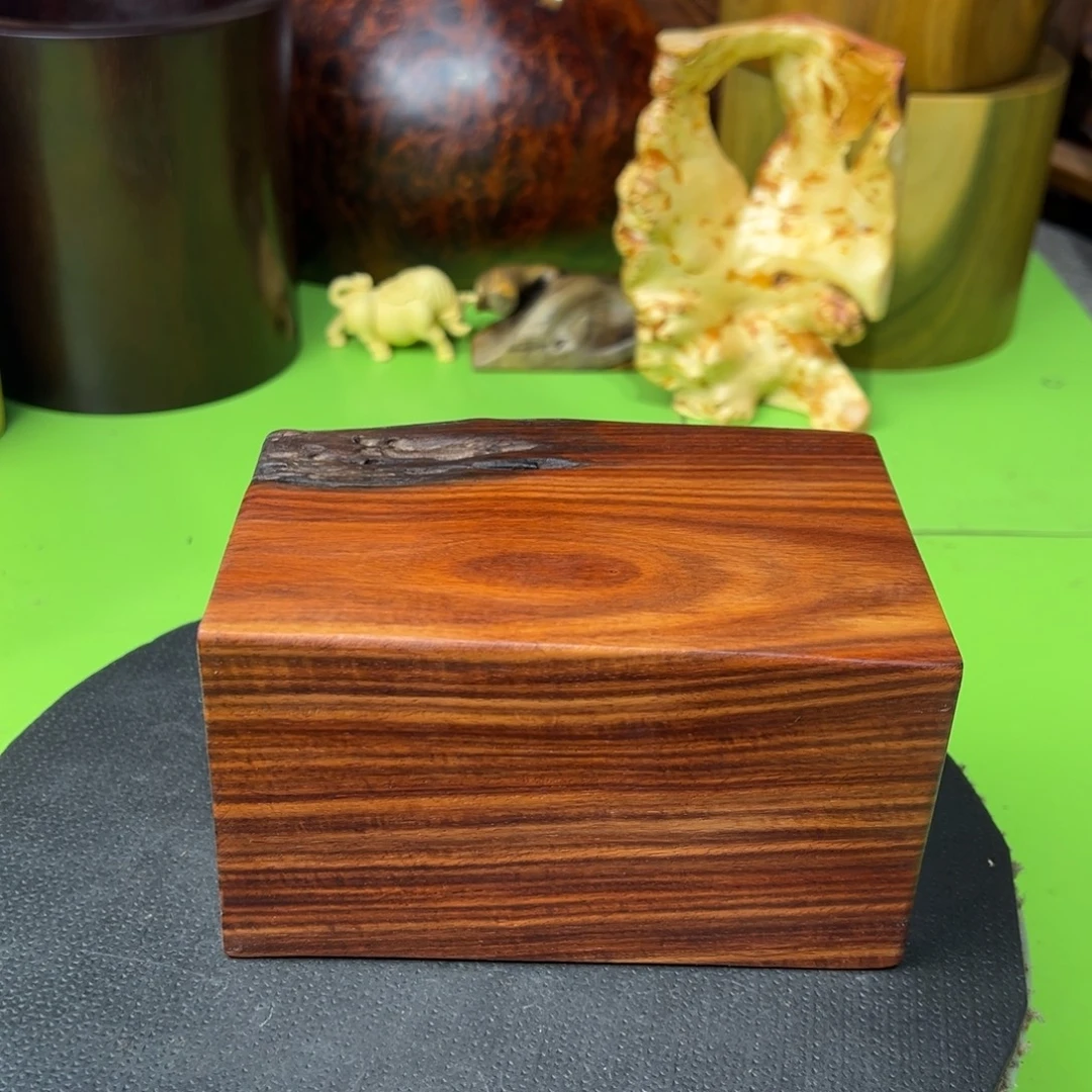 刘***石大果紫檀（缅甸花梨）