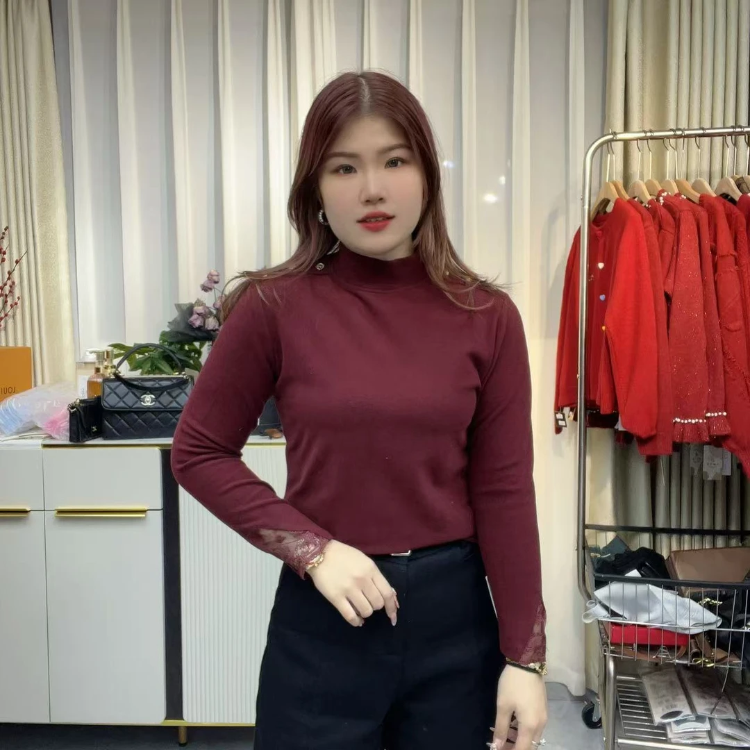 小鑫肝@现货浮力重工蕾丝提花拼接袖口简宁气质百搭T恤 899