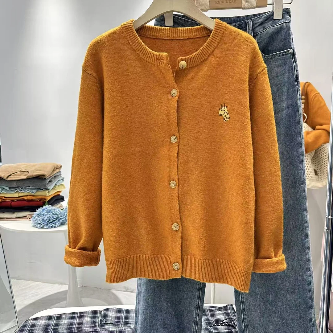 南瓜长颈鹿刺绣圆领针织开衫