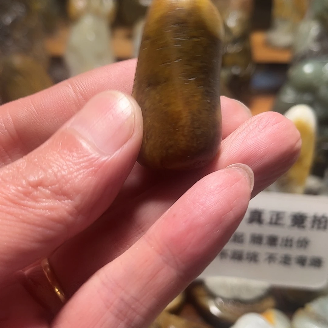 家***喜和田玉未镶嵌颈饰