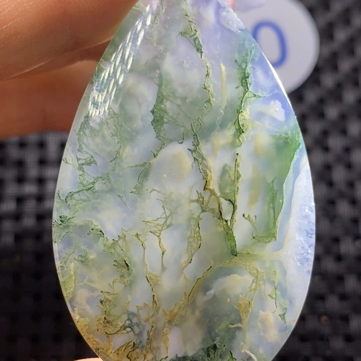 未镶嵌颈饰玛瑙/玉髓鲨*饵