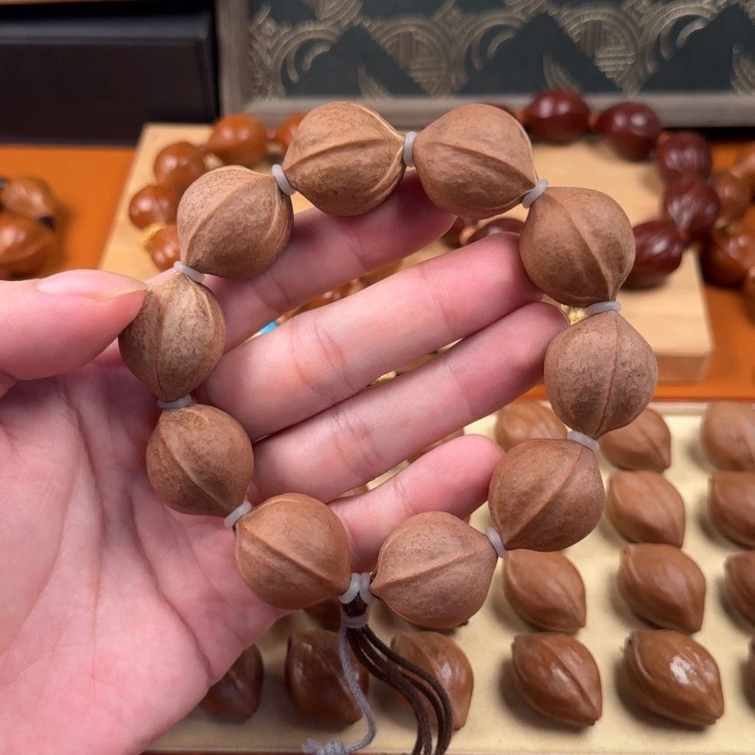 橄榄核手串21.26边肚同尺