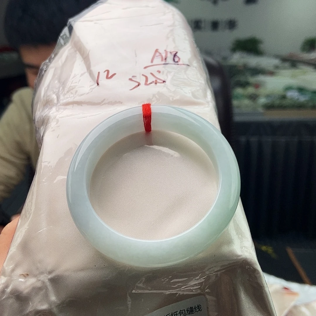 翡翠未镶嵌手镯拍一发一