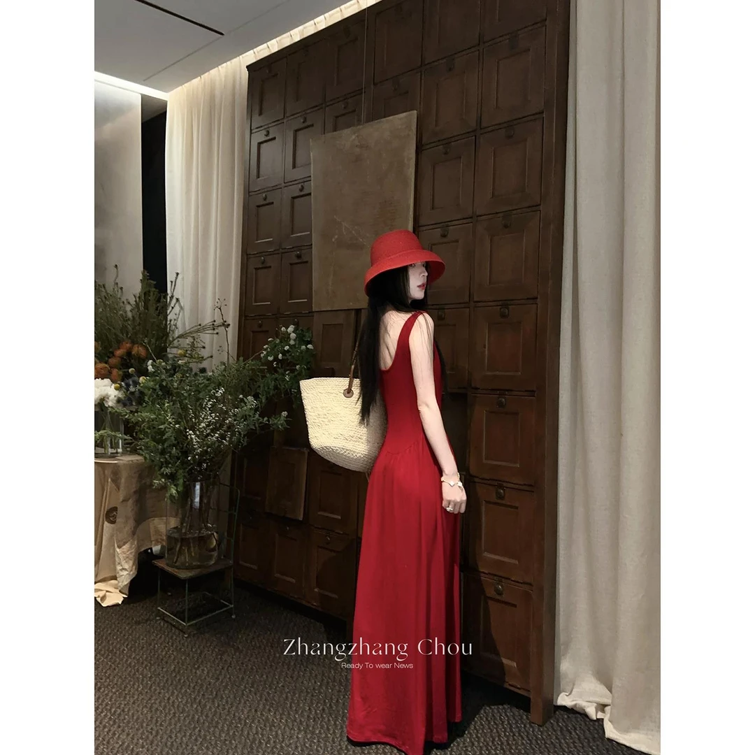玫馥花集法式复古吊带红色连衣裙无袖修身显瘦气质长裙夏网红款
