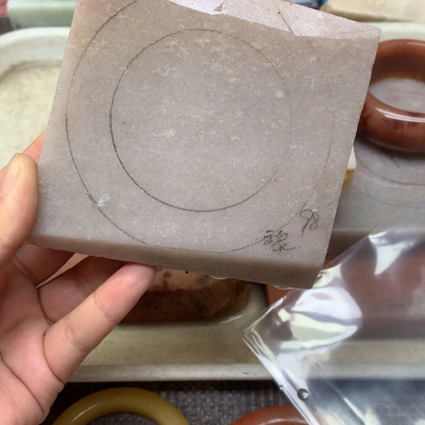 【闪购商品】石英质玉手镯未镶嵌