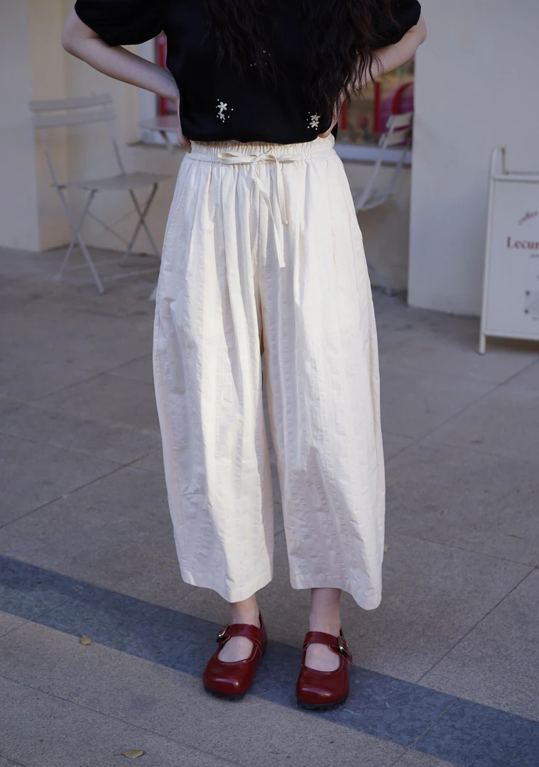 薄款纯棉松紧腰竖条肌理显瘦宽松蛋蛋裤P037521