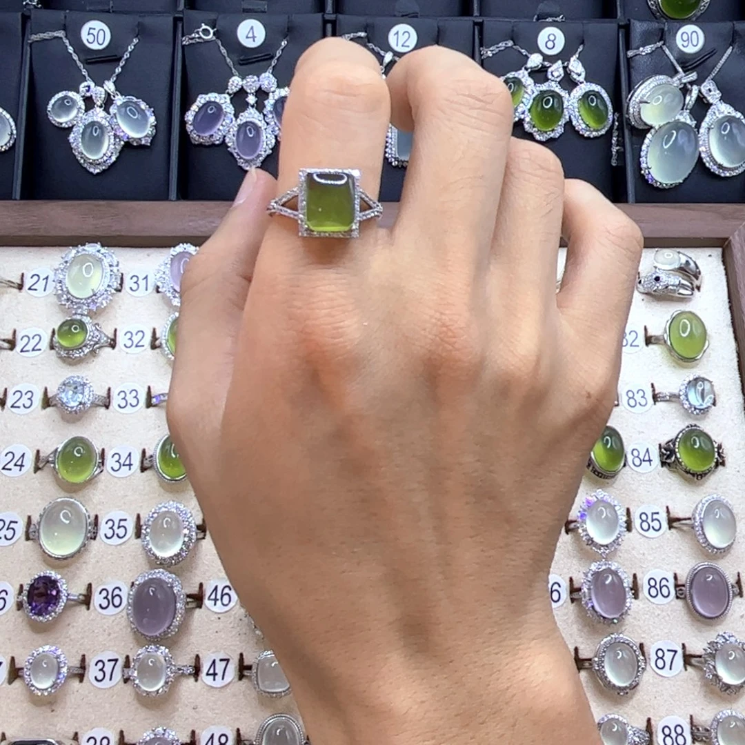 毛***爷岫玉银S925镶嵌戒指