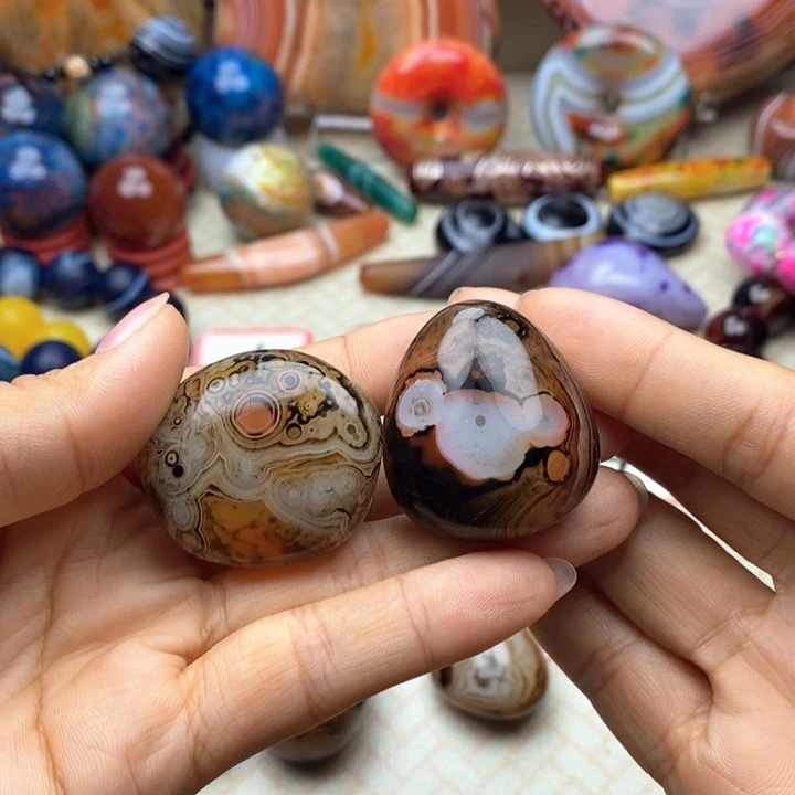 牛***虎玛瑙/玉髓未镶嵌颈饰