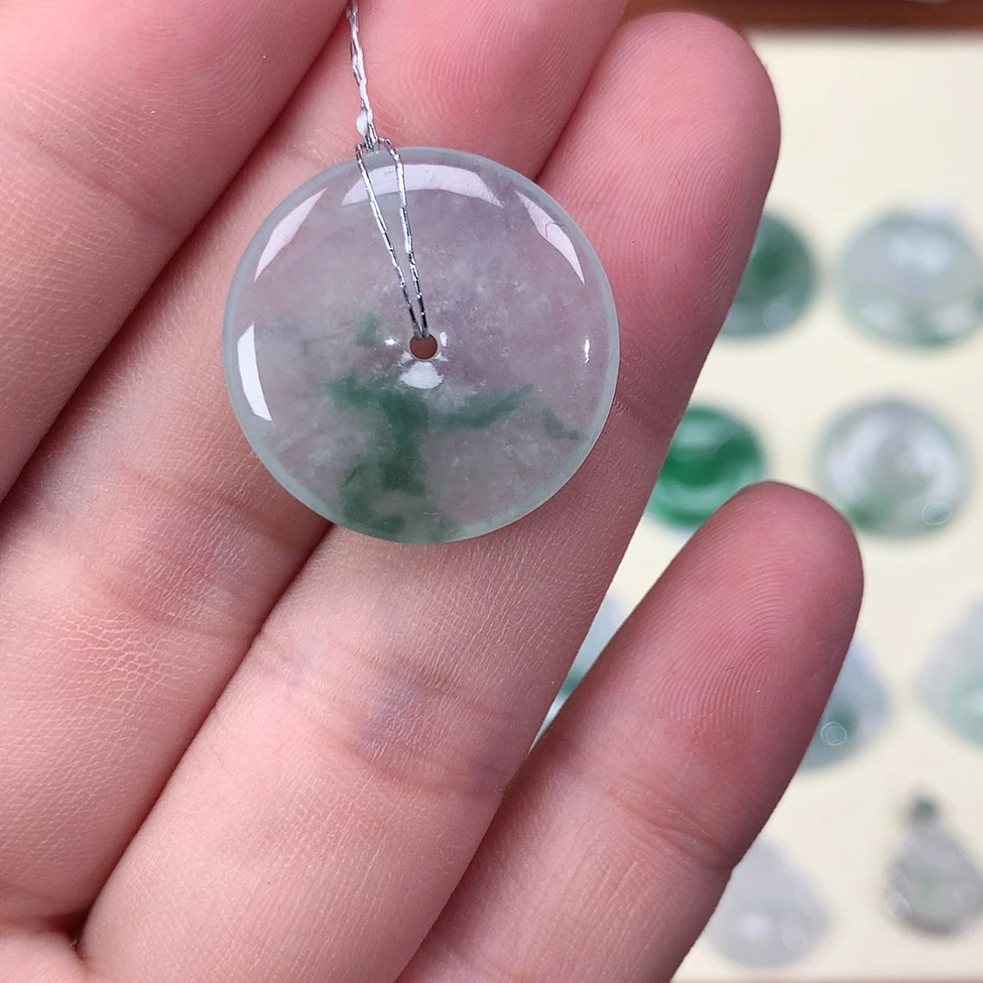 翡翠未镶嵌颈饰吊坠