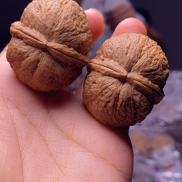 文玩核桃吊坠正文铁核桃185号