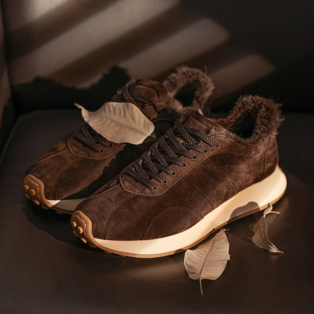 商务休闲男鞋冬款毛里加绒保暖粒面皮透气防滑耐磨运动阿甘鞋