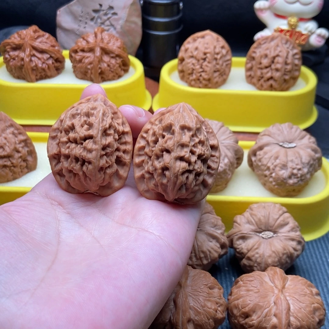 吊坠文玩核桃红莲