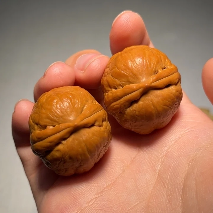 文玩核桃把件元宝740