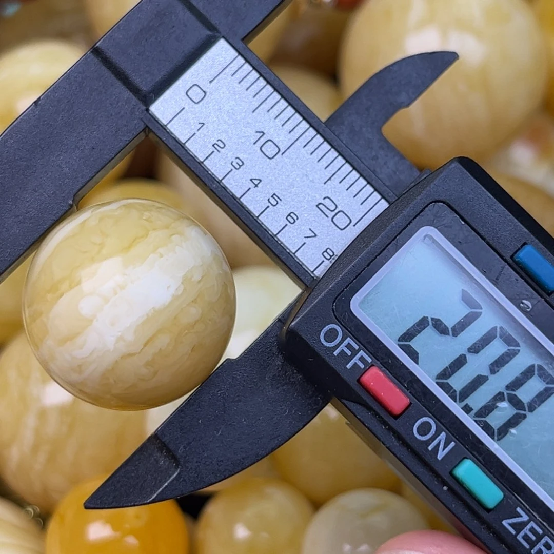 裸石蜜蜡未镶嵌?