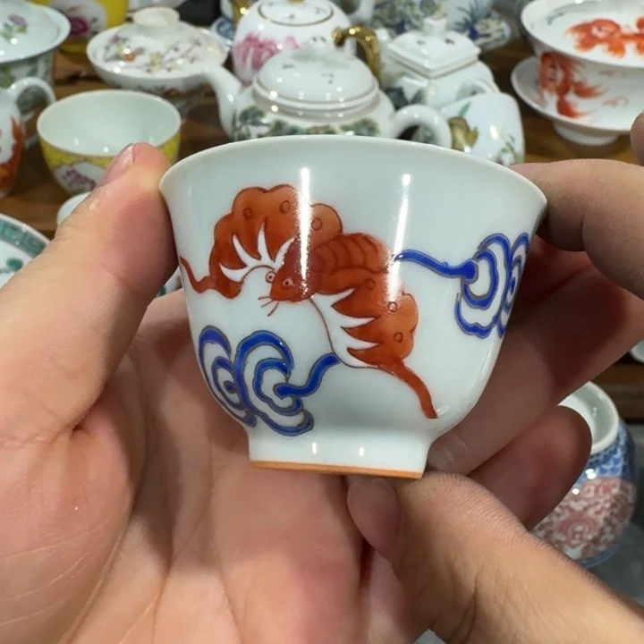 景德镇陶瓷摆件展品