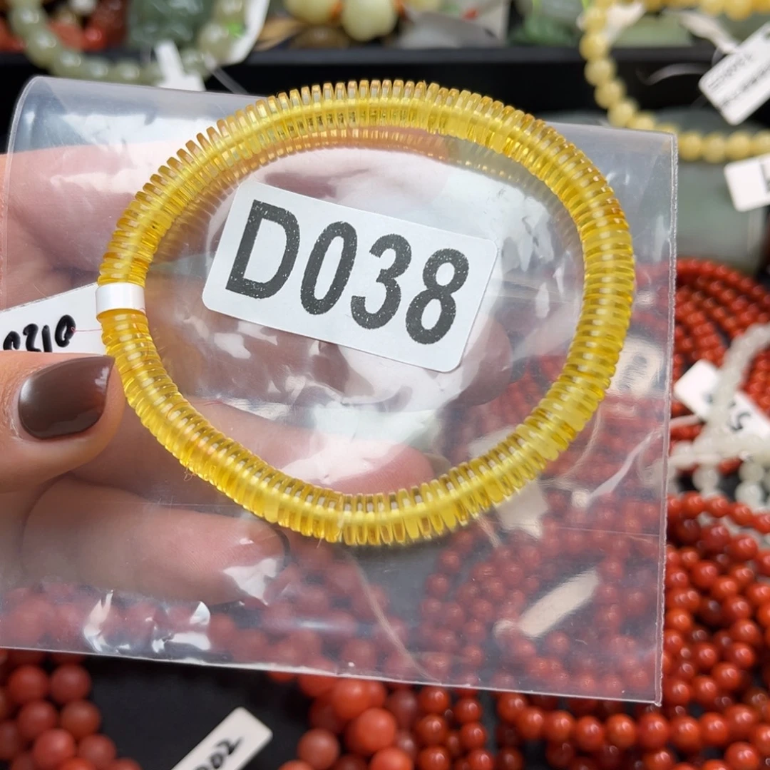 金珀未镶嵌珠宝奇石