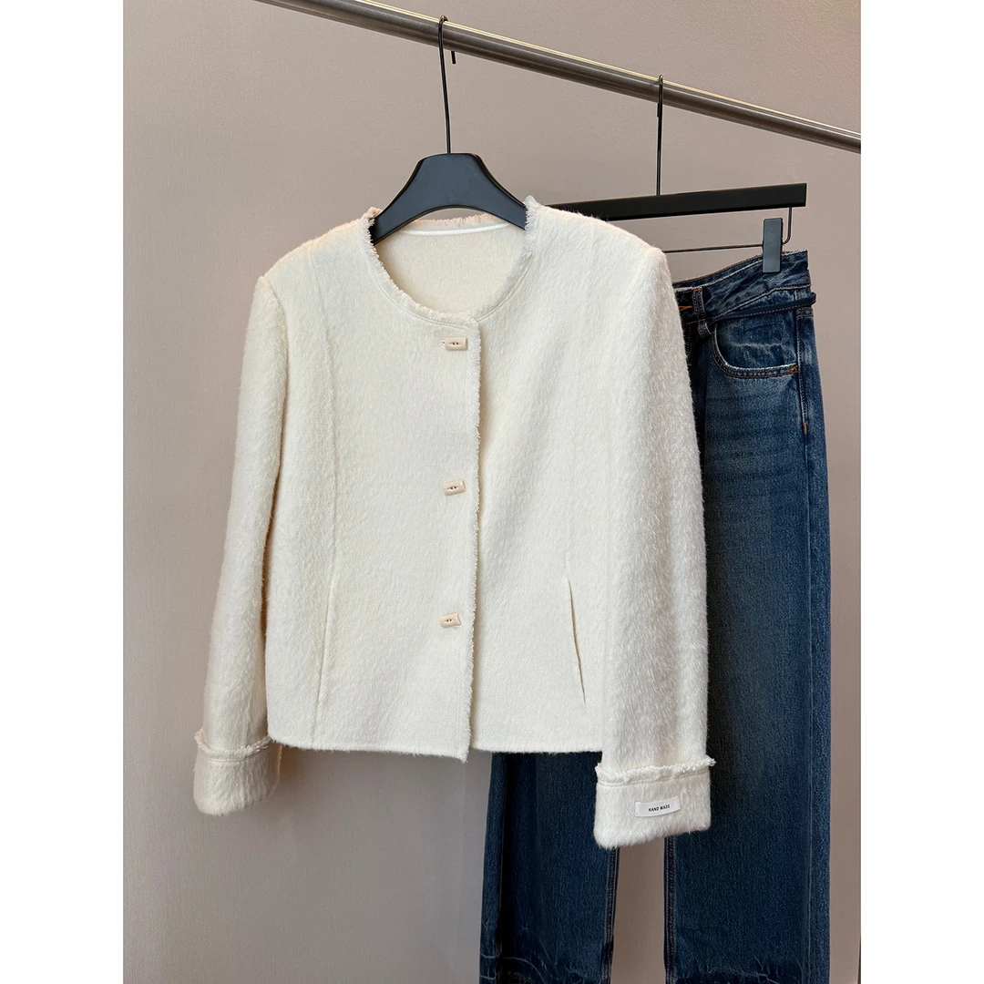 “米兰外套”羊毛方扣气质小香风白色短款外套上衣