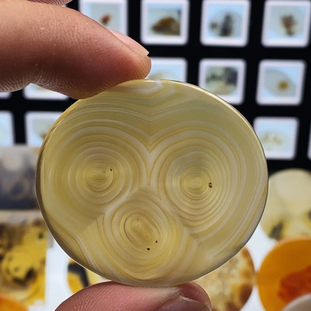 澳***店玛瑙/玉髓未镶嵌吊坠(不含链)
