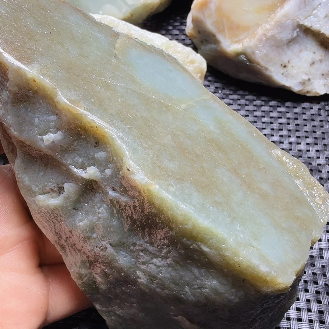 和田玉（糖玉）未镶嵌珠宝半成品