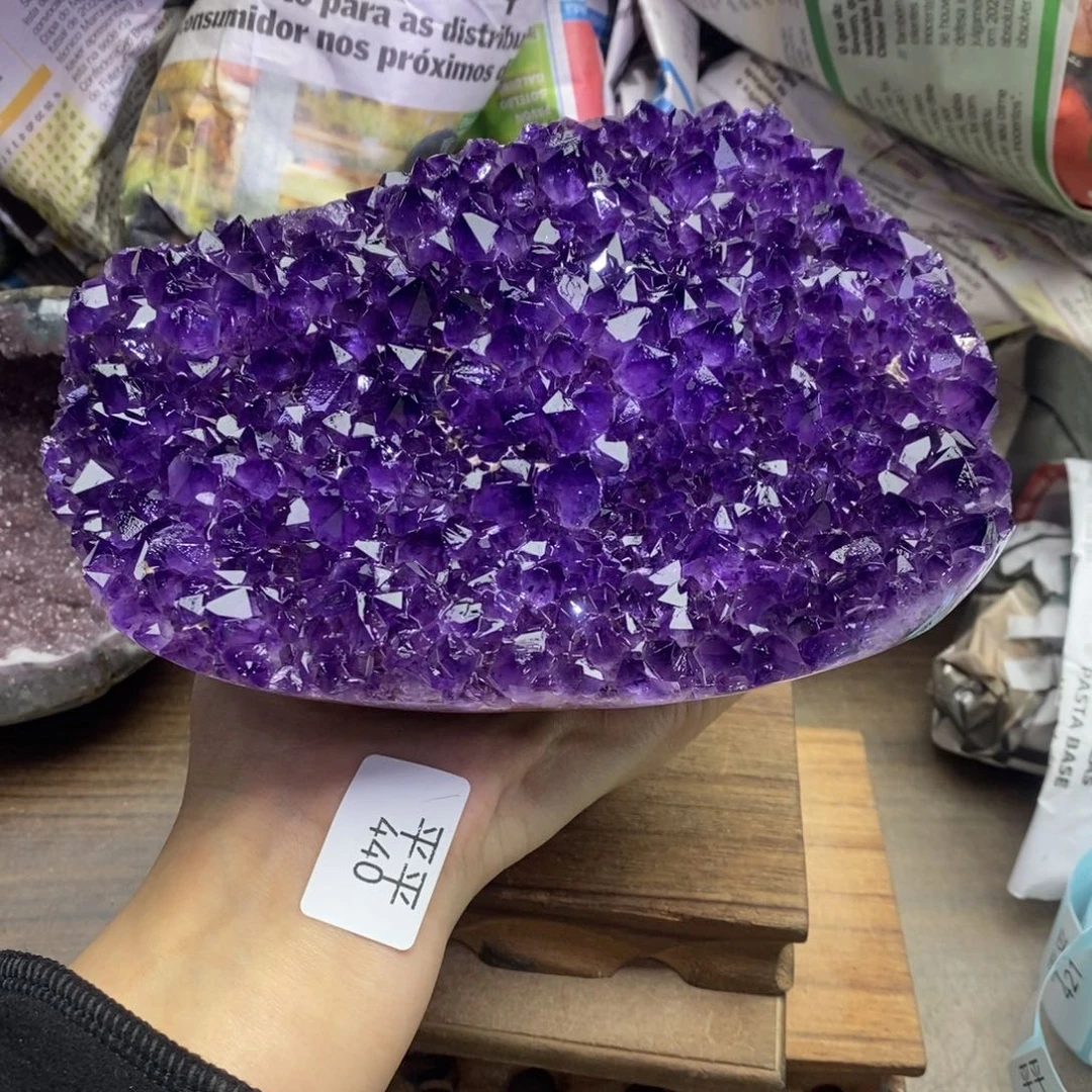 未镶嵌水晶大型摆件（非配饰）