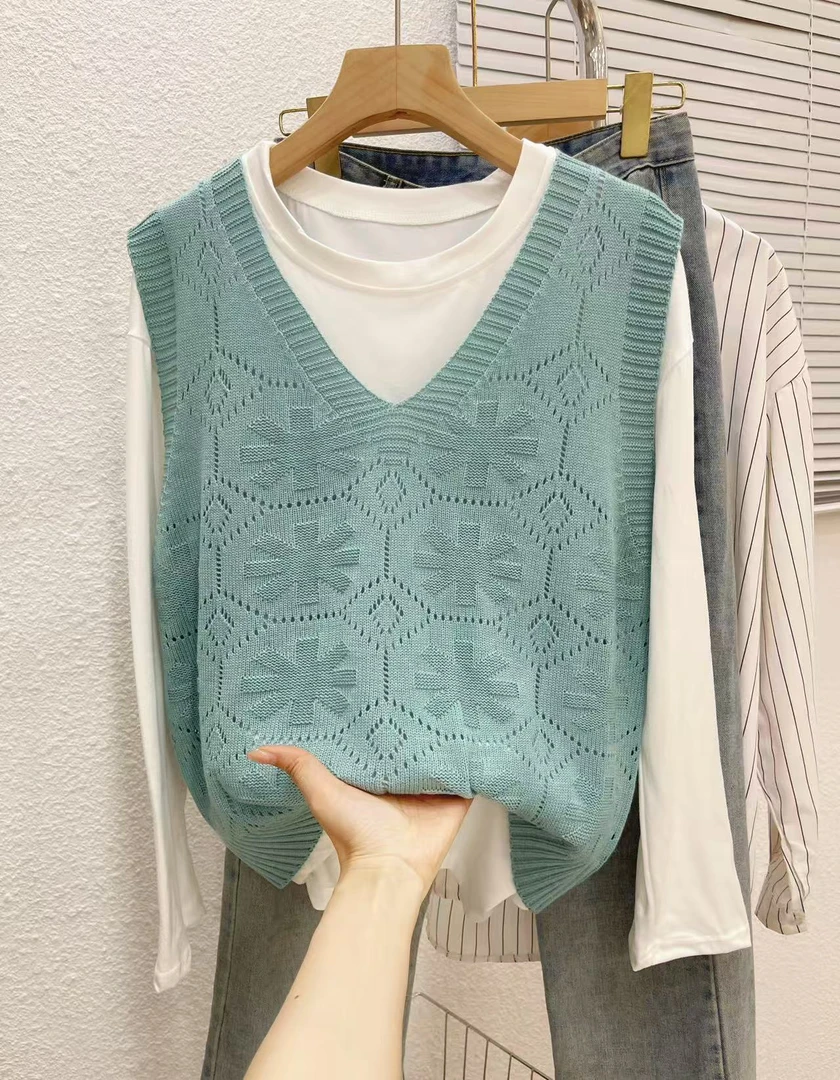 2025百搭薄款镂空针织马甲女罩衫外搭宽松洋气叠穿小坎肩背心上衣