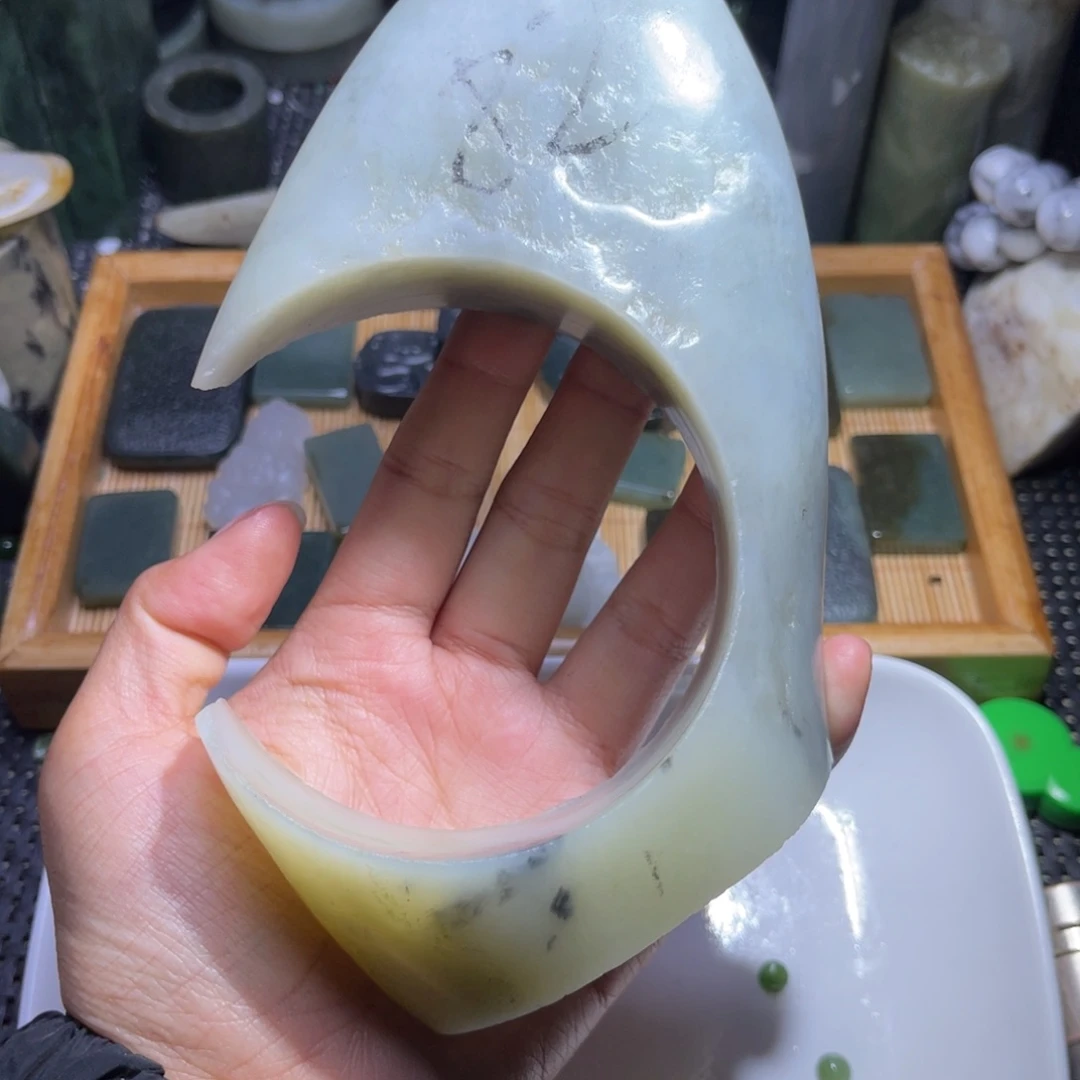 未镶嵌和田玉珠宝半成品