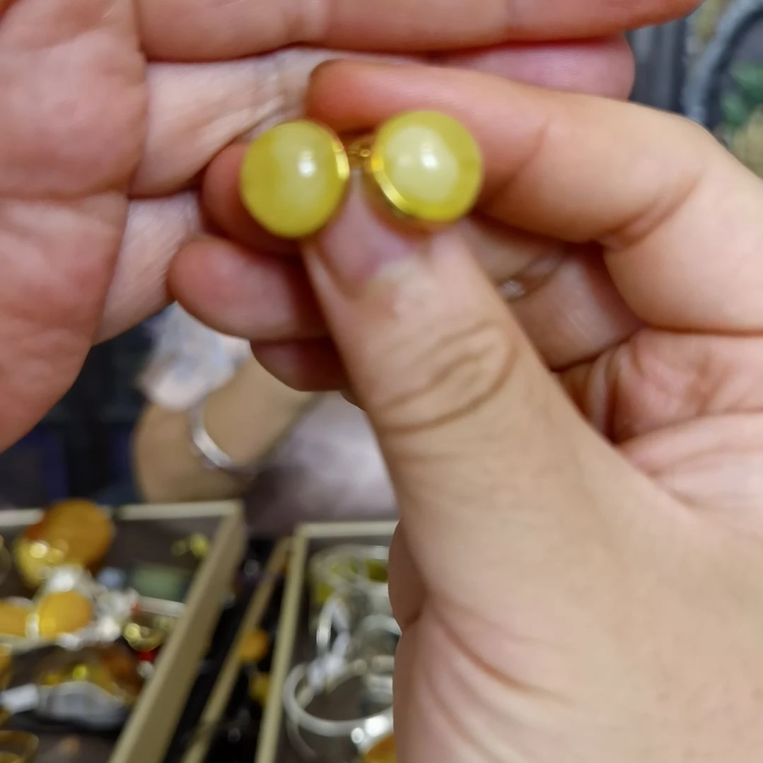 银S925镀金镶嵌琥珀耳饰