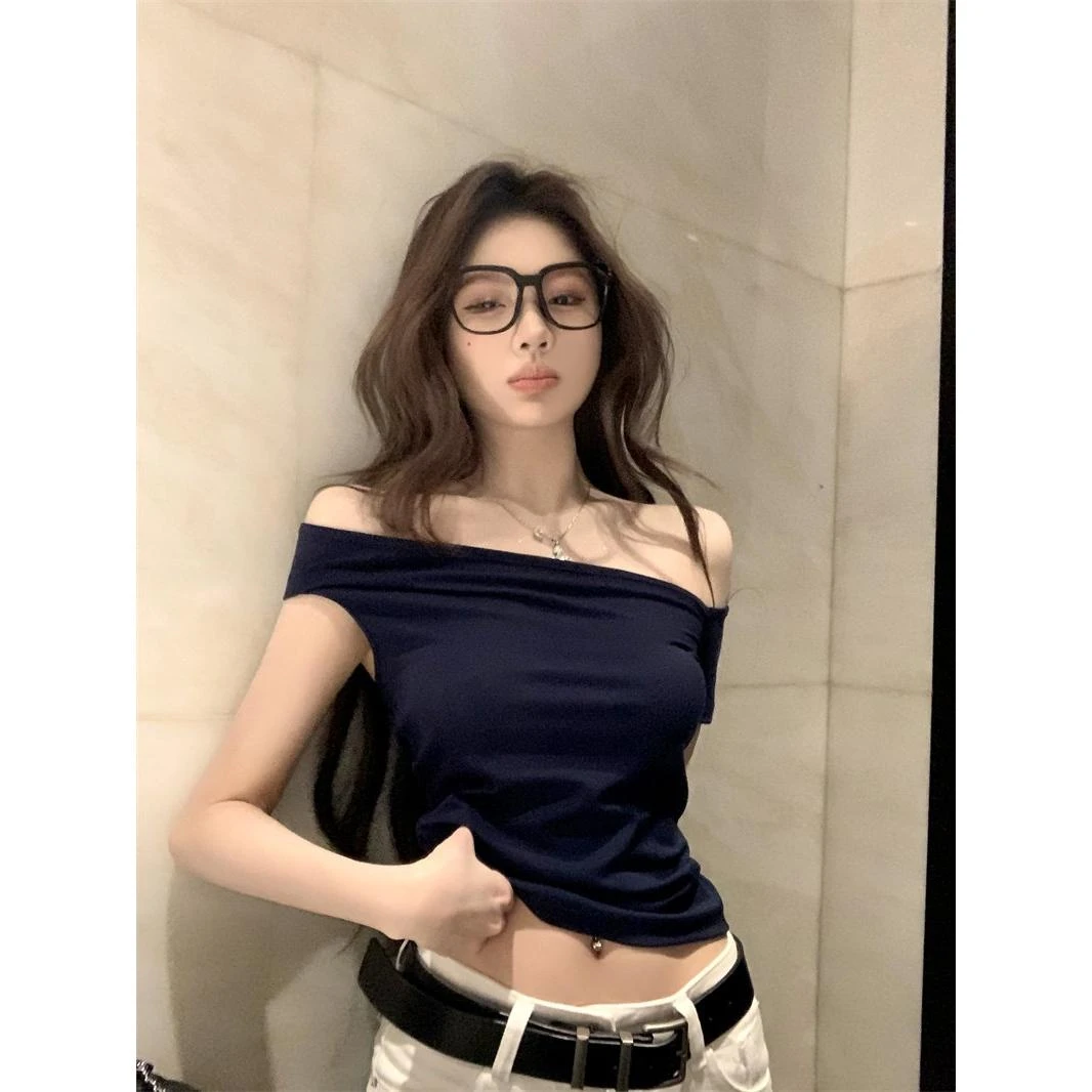 露肩黑色打底衫短袖T恤女打底新款短款修身斜肩显瘦上衣气质辣妹