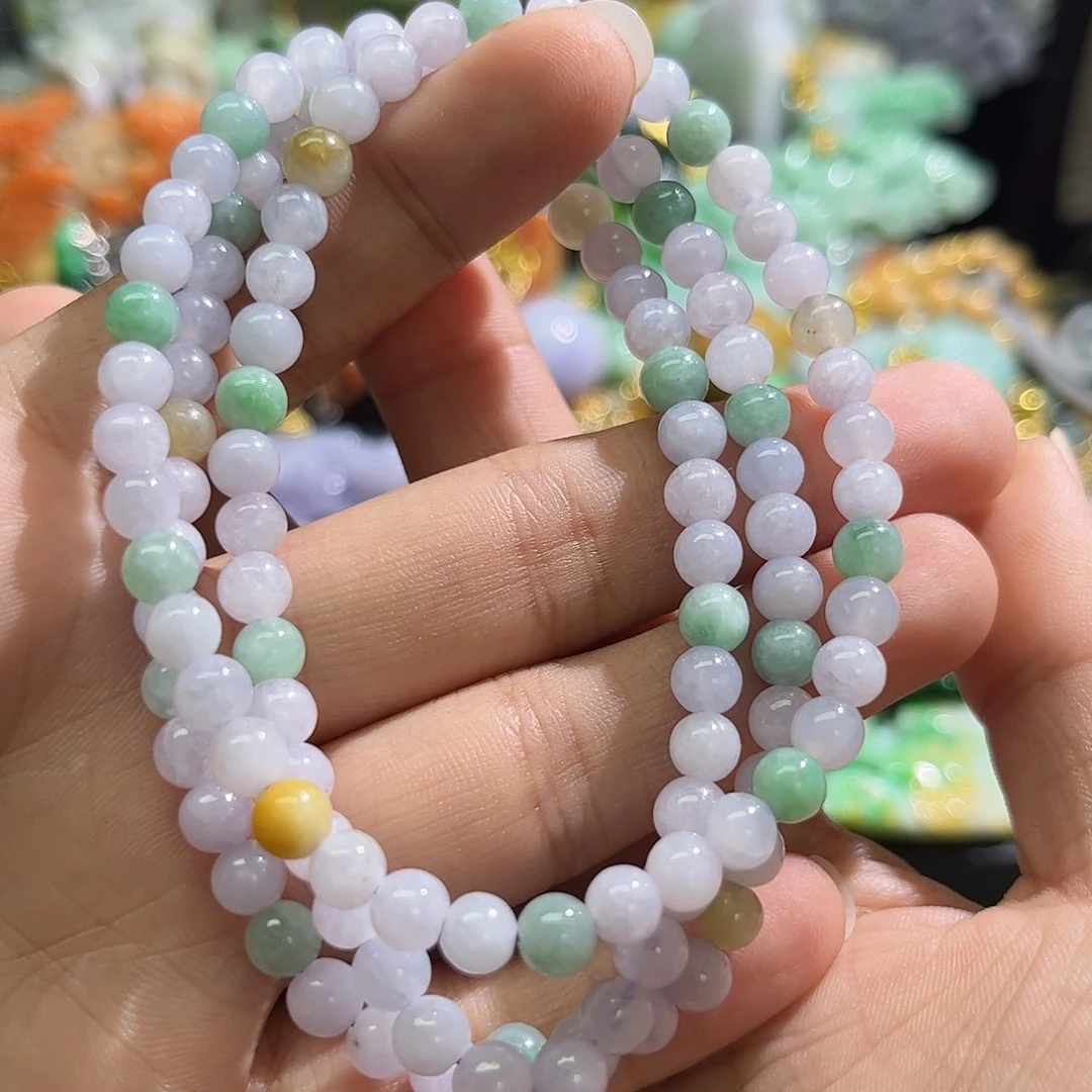 翡翠未镶嵌颈饰待编织