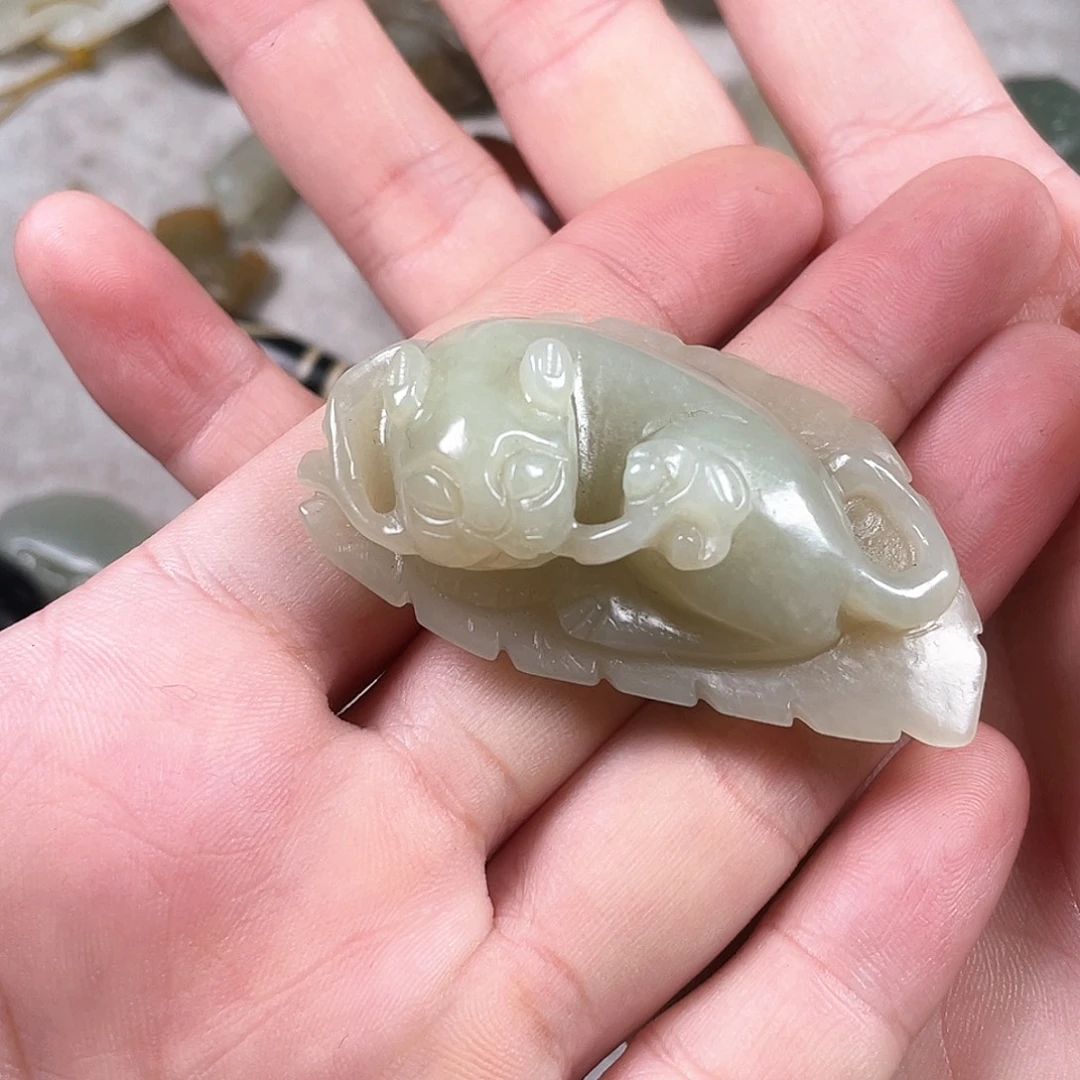 和田玉（糖玉）未镶嵌颈饰