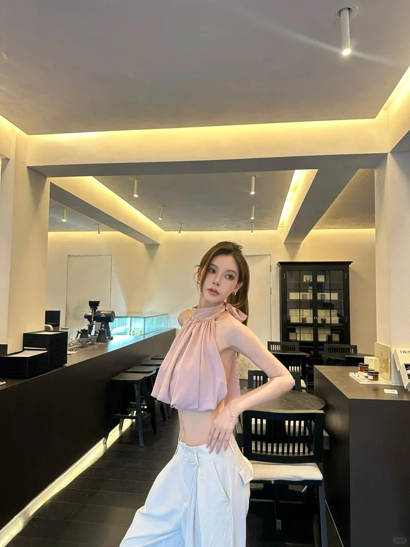 甜美小众设计感飘带挂脖背心女2025年新款高腰休闲阔腿裤两件套女