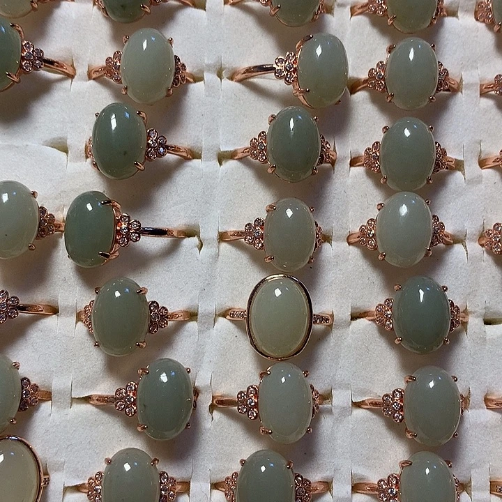 和田玉未镶嵌戒指多样化发其一