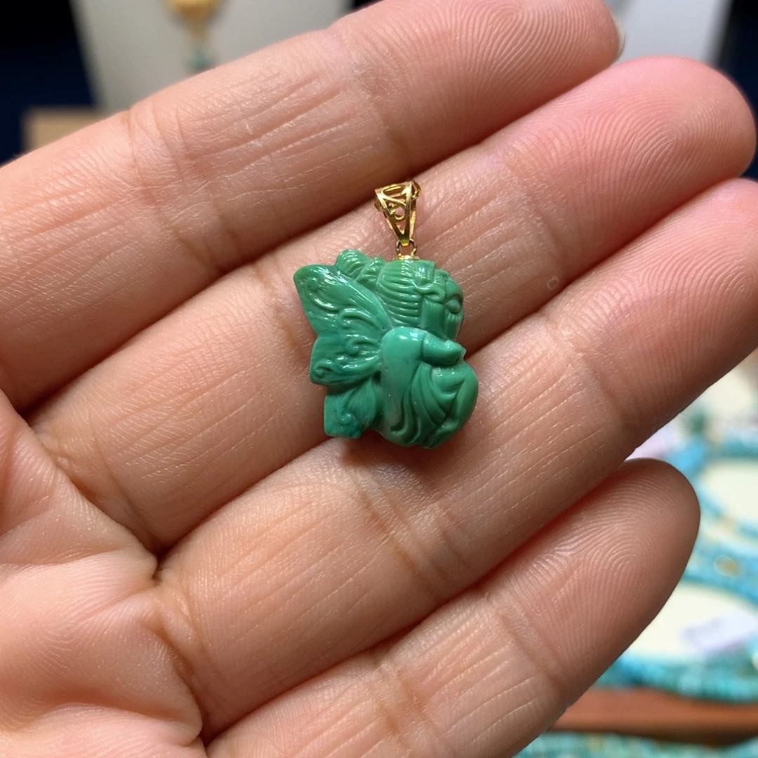 绿松石18K金镶嵌蝴蝶仙子