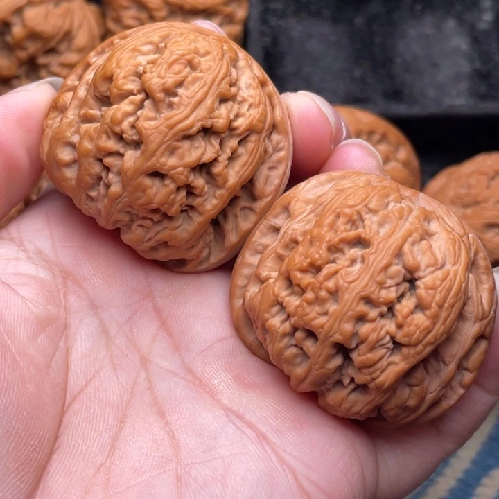 文玩核桃把件秦岭