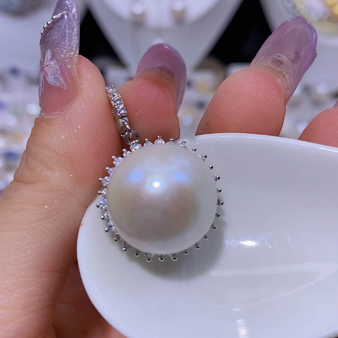 淡水珍珠合金颈饰