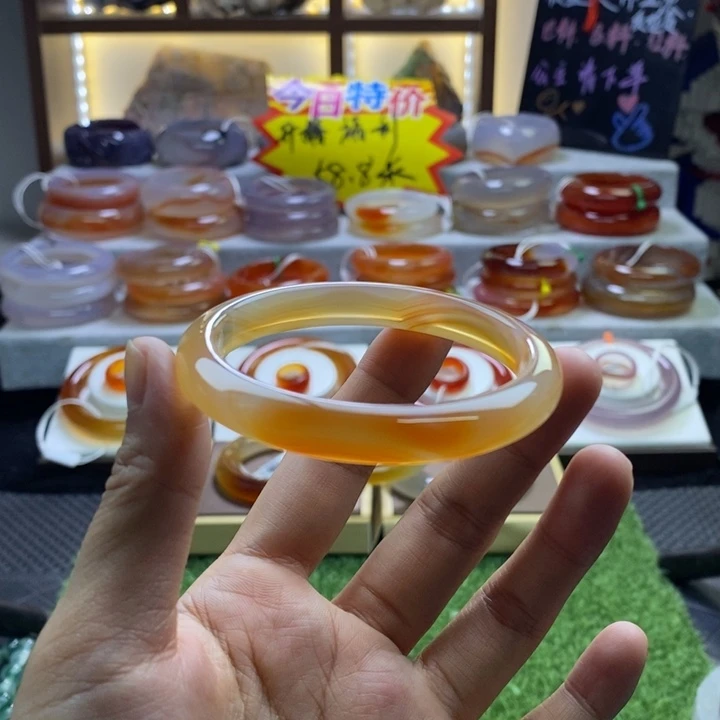手镯玛瑙/玉髓未镶嵌