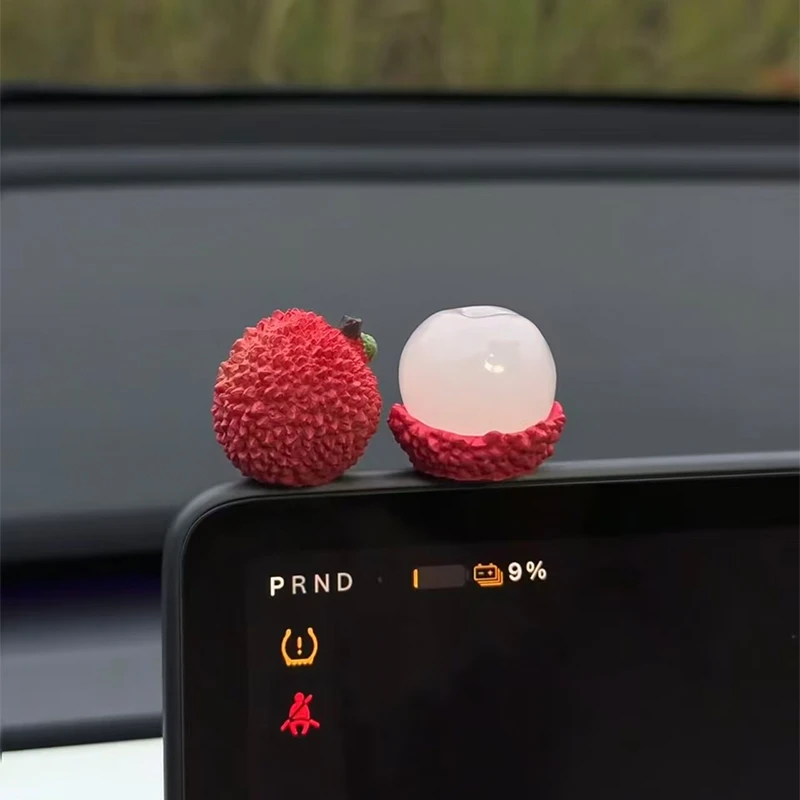 新款荔枝顺顺荔荔仿真水果汽车可爱摆件中控台车载装饰挂件装饰品