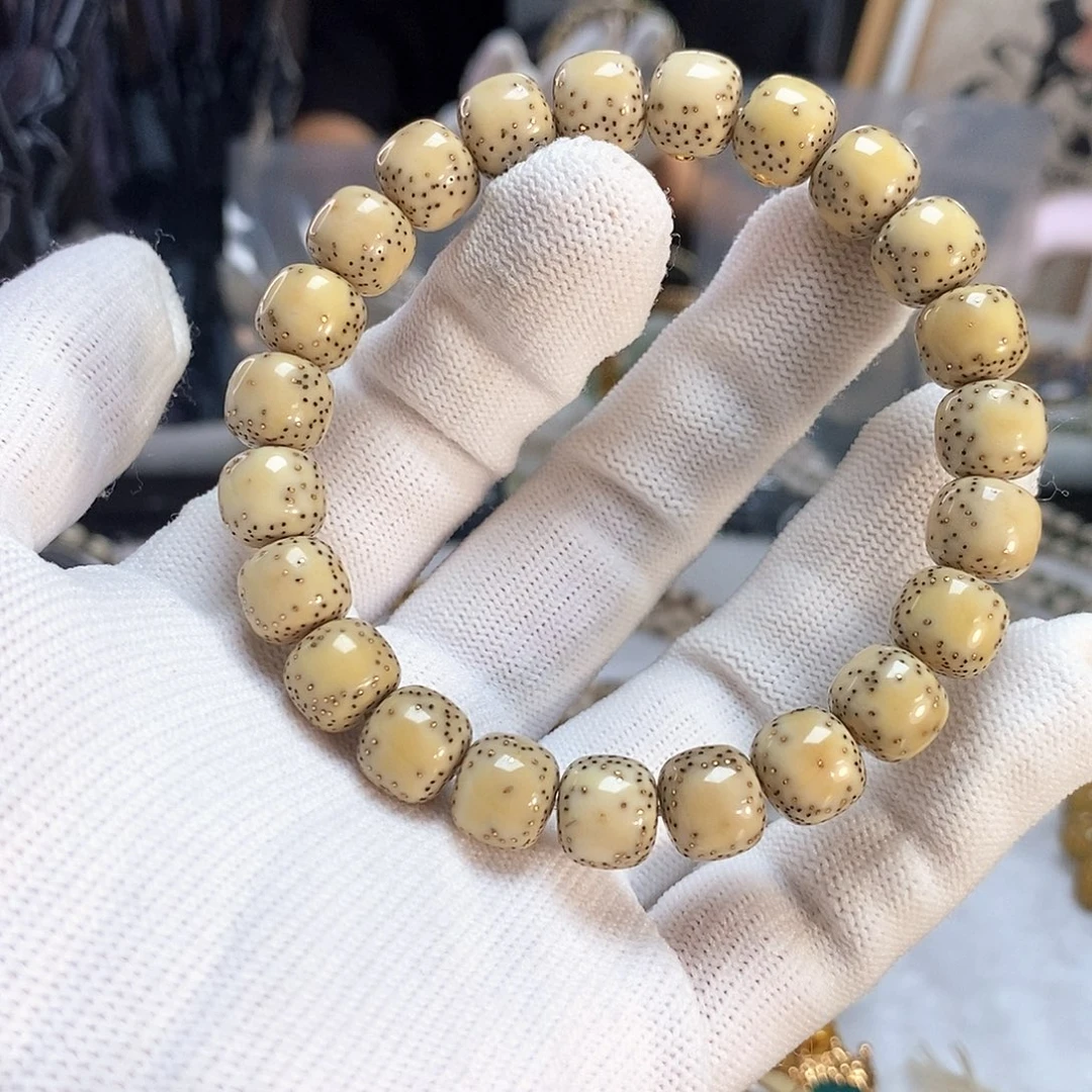 吊坠星月菩提10.5双留白单圈