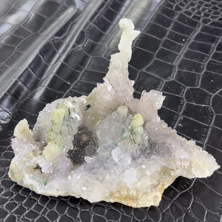 水晶未镶嵌珠宝半成品