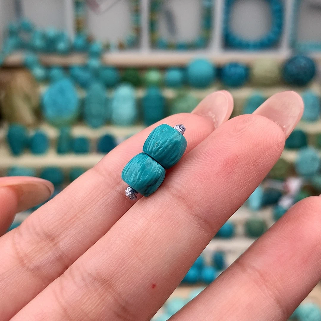 未镶嵌绿松石珠宝奇石