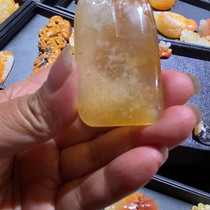 石英质玉（黄龙玉）未镶嵌挂件