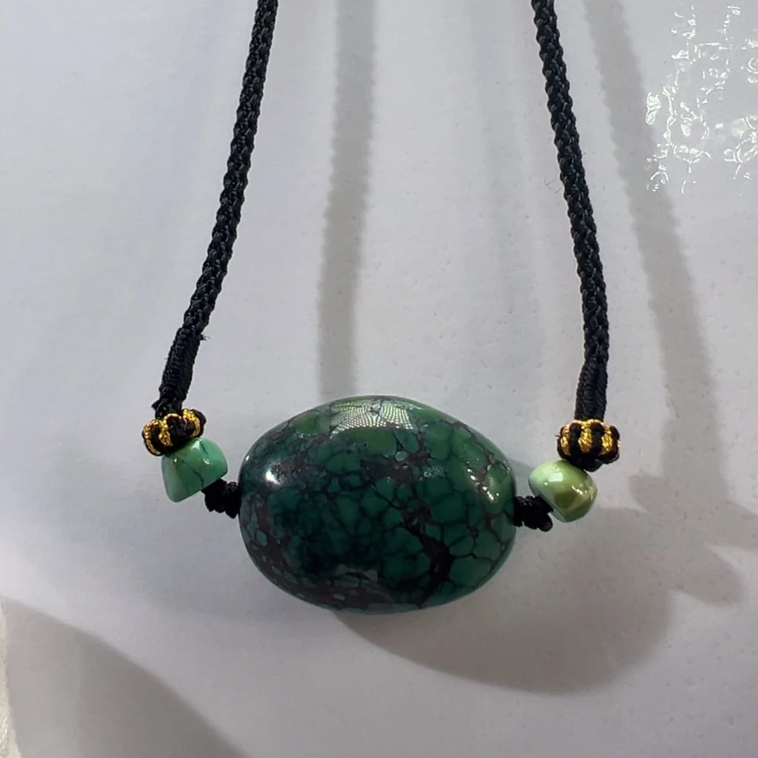 绿松石未镶嵌挂件