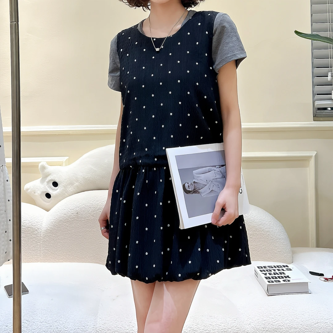 2025夏季复古无袖背心连衣裙女慵懒风气质宽松显瘦波点连衣裙