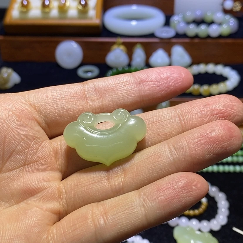 【闪购商品】和田玉吊坠(不含链)未镶嵌我****～