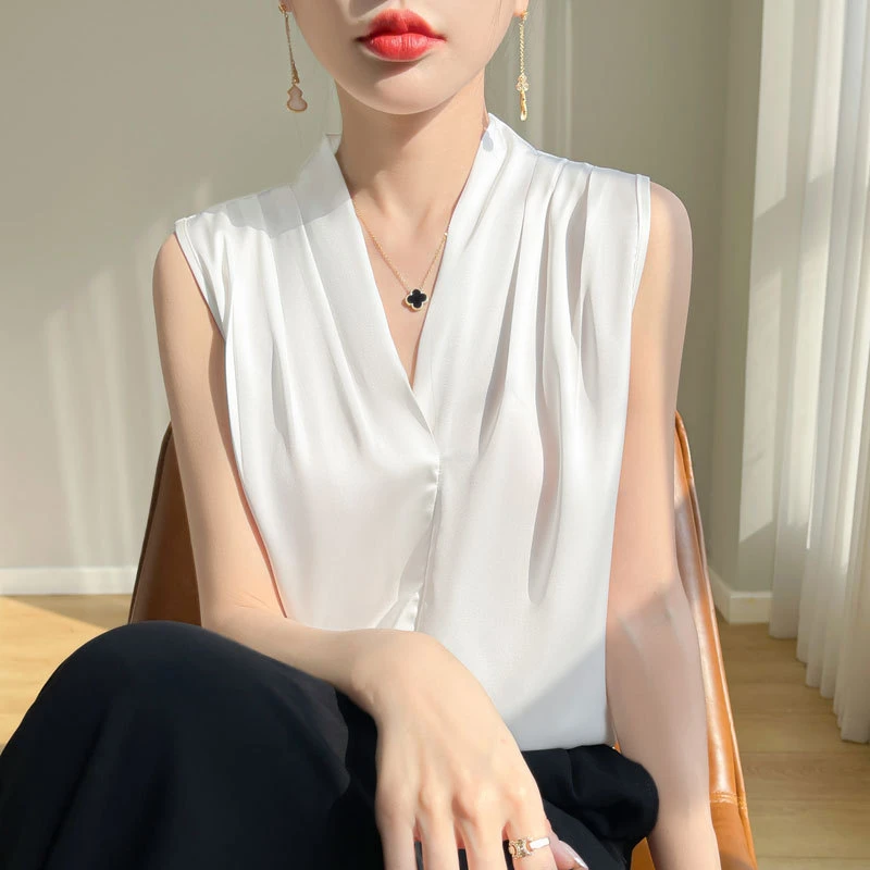 丝绸缎面2025春夏季女装新修身v领宽肩短款内搭无袖上衣吊带背心