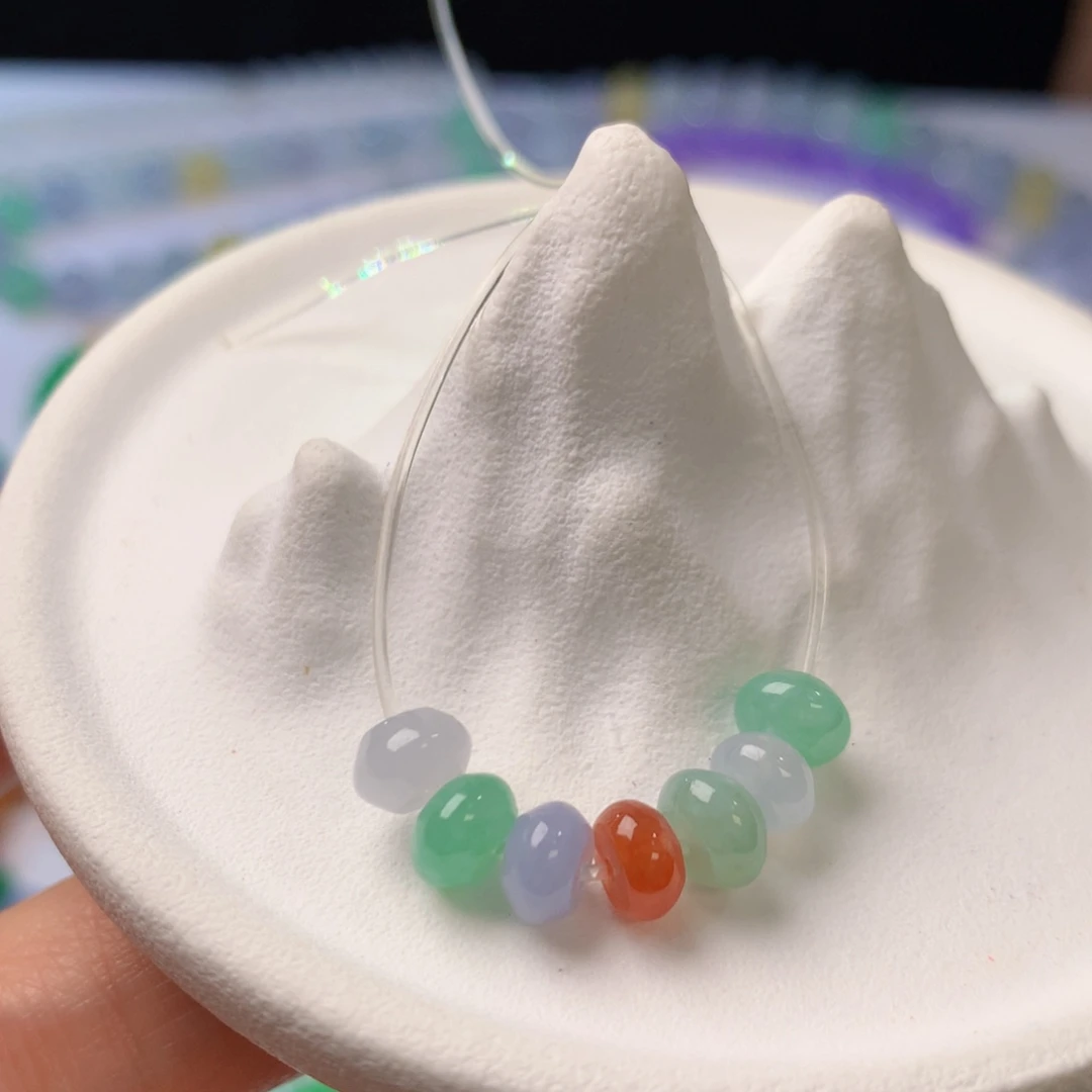 翡翠未镶嵌颈饰福利一组