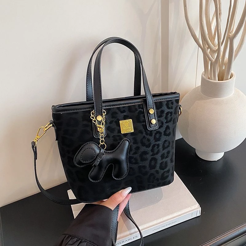 简约风复古高级感腋下斜挎女包时尚百搭通勤小众爆款6260