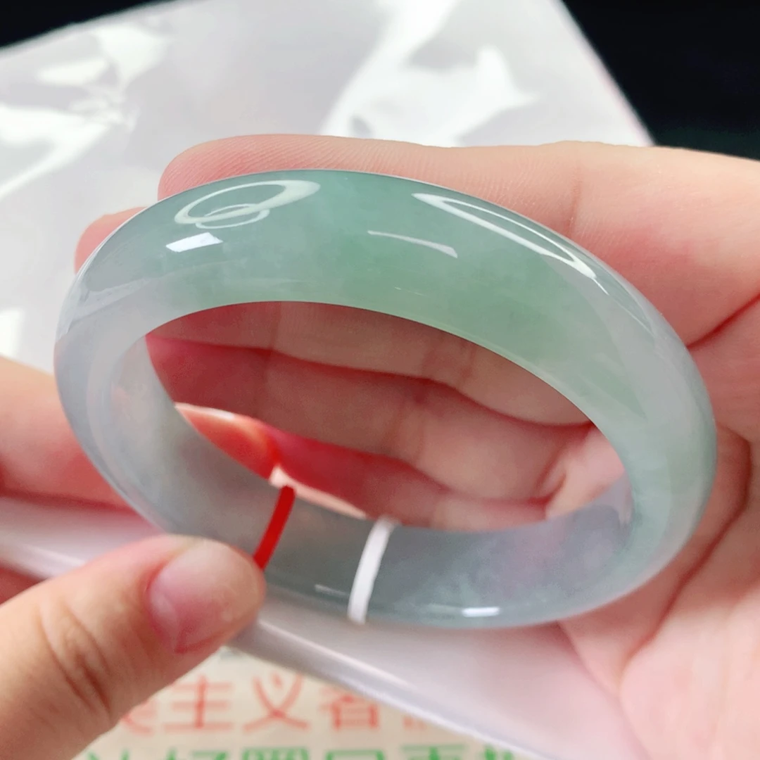 翡翠未镶嵌手镯正圈57